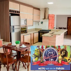 Ana Rosa Quarto em Acomodações Particulares Penha (Santa Catarina)